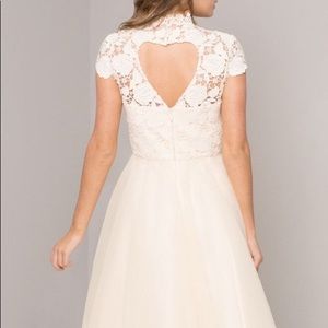 Chi chi London prom dress